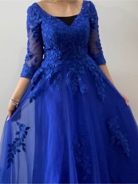Royal Blue Appliqué Tulle Evening Gown - Long Sleeve Women Dress
